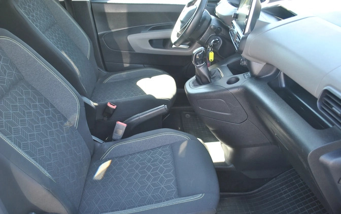 Peugeot Rifter cena 72900 przebieg: 132655, rok produkcji 2019 z Miastko małe 232